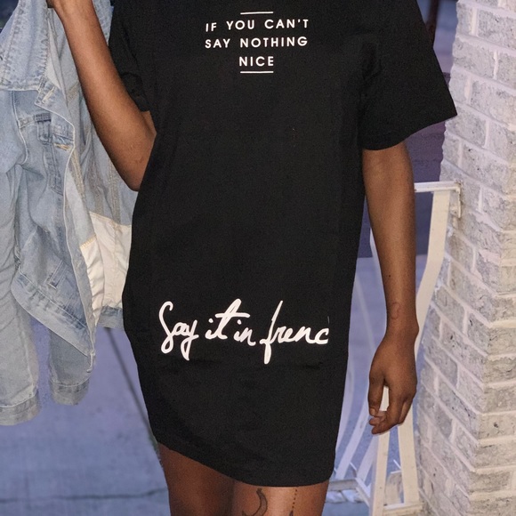 Scripted t-shirt dress - Picture 3 of 3